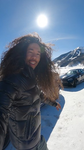 WINTER DRIFTING!! I had an amazing time out with Mercedes-Benz and the AMG Driving Academy learning how to drift their AMG cars in the mountains of Colorado! I can't express how much I enjoy driving and taking these cars to the limit (well MY limit in these cars lol) was a thing to remember. Maybe I should start going to the track? 🚗🏁 Thanks for having me Mercedez-Benz, let's do it again! (oh and of course I'm staying warm out there in my Moncler jacket ☺️) @mercedezbenzusa @usamgacademy #atth