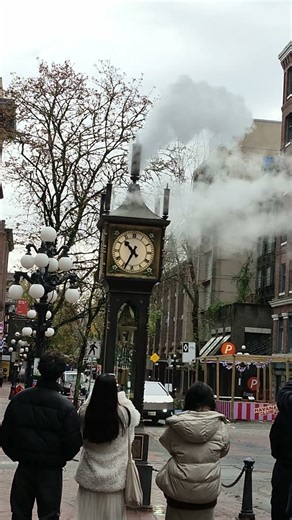 Gastown steam clock In Vancouver