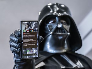 Review announced into why some mobile phones did not receive UK test alert