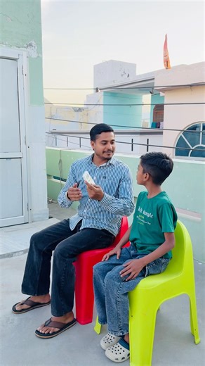 Chachu Ka Remote To Such Mein Control Kar Raha Hai 😱😂