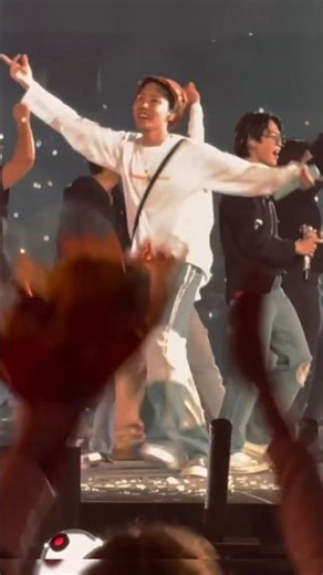 ‎🔥BTSのダンスが世界を震わせた！完璧すぎる動きにARMY号泣💜 #BTS #DanceShorts #bts #btsarmy #kpop #北朝鮮 #suga #btsdance#bts202