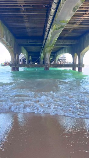Love the sound of the waves under Bournemouth Pier 🌊 and the view of people enjoying the zip lines above. #bournemouth #bournemouthpier #bournemouthbeach #zipline #beach #travelphotography #england #BankHoliday #monday | The Placei'vebeen