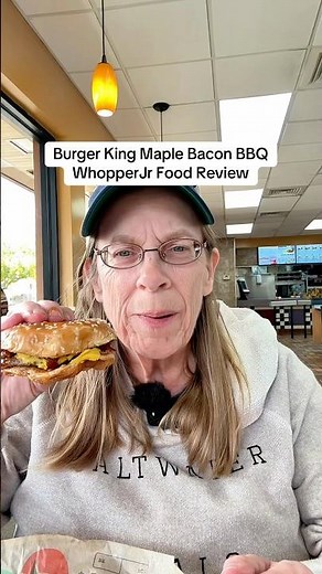 Burger King Maple Bacon BBQ Whopper Jr Food Review #foodreviews #fastfoodreview #burgerking