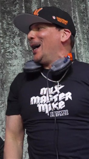 “Fight Circus is CRAZY” - Rampage Jackson 📢 Hear ye, hear ye! NOW casting for our Las Vegas show. Tentative date March 6th, pending deportations etc etc... Casting: 1. Photographers and videographers. Please message @cashcity_entertainment for details 2. Circus performers 3. Cosplayers 4. Gogo dancers 5. Pole dancers (1 spot left) 6. Bottle service girls PLEASE 📲 DM for consideration and details #fightcircus | Fight Circus