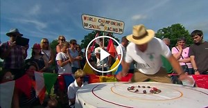 Snails slug it out in world racing championship