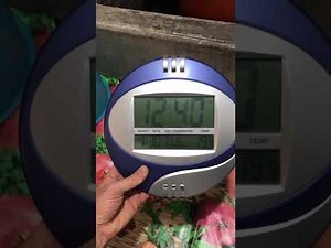 How to set the time and date on a digital clock