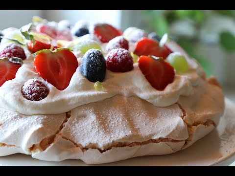 Classic Pavlova