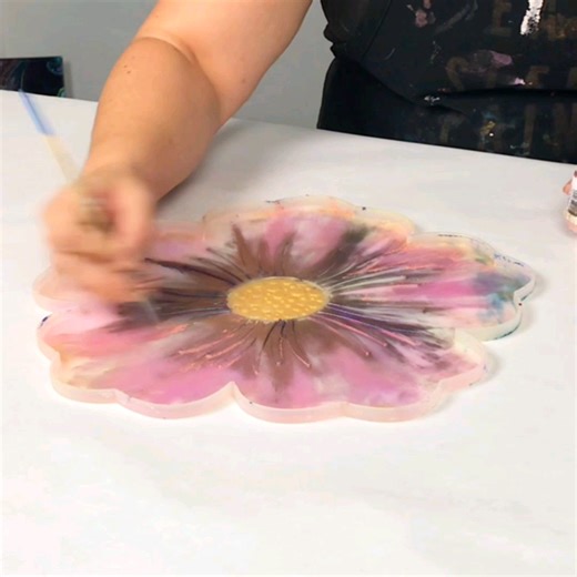 146K views · 1.7K reactions | This resin bowl is so simple and so pretty! | Mixed Media Girl | Facebook