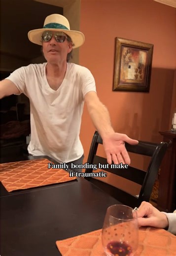 The holding hands/eye contact was diabolical 😭💀 #scary #funny #fyp #fart #prank