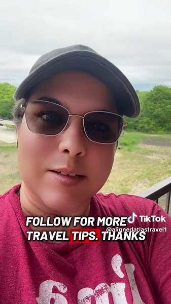 “Do THIS the second you get on your cruise ship…” First hour on the ship matters more than you think 👀 ✔ Hit the buffet early ✔ Book excursions shows ASAP ✔ Explore before the crowds hit Start your cruise the RIGHT way. Need help planning it all? 👇 https://linktr.ee/alignedatlastravel 📲 817-704-9276 #cruisetips #travelplanner #cruisevacation #firstcruise #traveladvisor