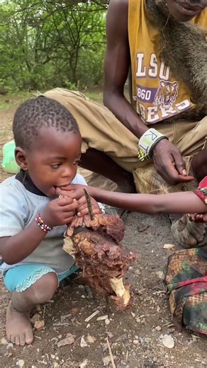 The daily life and diet of the Hazarbi tribe