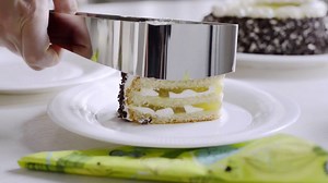 This cake squeezer lets you pick out your ideal slice (via Insider Picks). If you want to buy one, use this link. We may make some money to support our videos: http://amzn.to/2dJd4uP | Insider