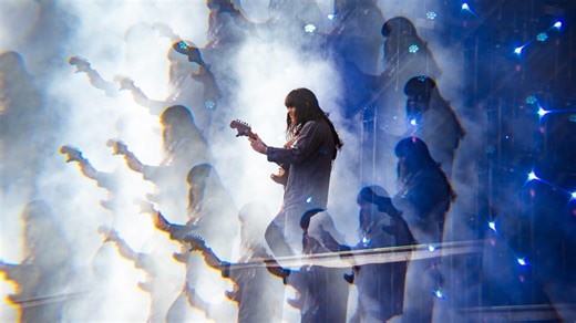 Khruangbin Covers Sade In New York City