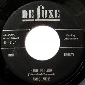 Annie Laurie - Hand In Hand / It Hurts To Be In Love