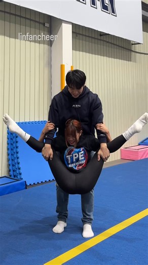 雙人特技挑戰，這招好醜 #reels #sports #Sport #challenge #StarsEverywhere | Fan Lin