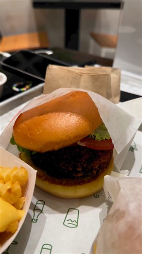Shake it, till you make it #shakeshack #burgers #fries #chickentenders #comfortfood | Papa JT