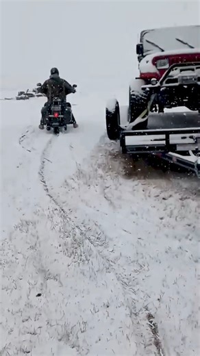 Harley in the snow… no fear, no brakes ❄️🏍️ #HarleyDavidson #BikerLife #WinterRide #SnowRiding | Harley Davidson People