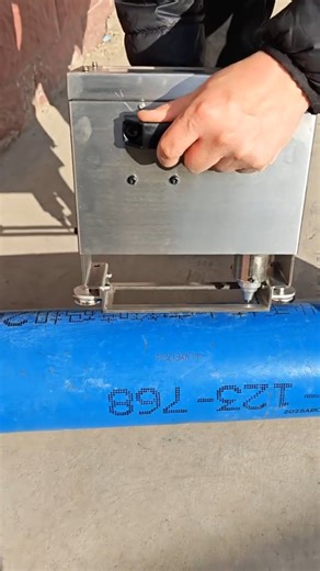 𝐎𝐌𝐆 𝐆𝐀𝐃𝐆𝐄𝐓𝐒 🇺🇸 on Instagram: "The Writing on metal with high pressure machine ✨"