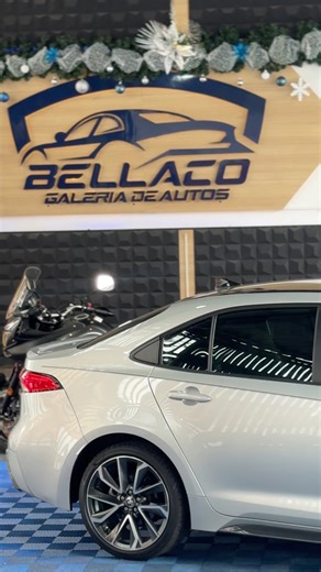 Explore the 2021 Toyota Corolla SE Features