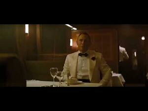 Spectre 2015- Madeleine Swann's green dress