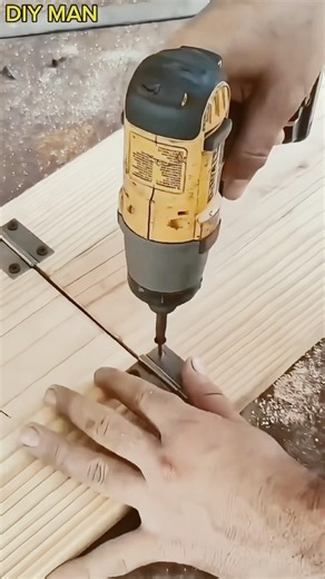 Genius Folding Stool #DIY #Woodworking Idea 💡