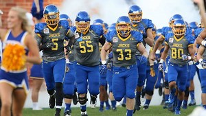 Holy Cross Crusaders vs South Dakota State Jackrabbits Prediction & Match Preview - April 24, 2021 | FCS College Football Playoffs