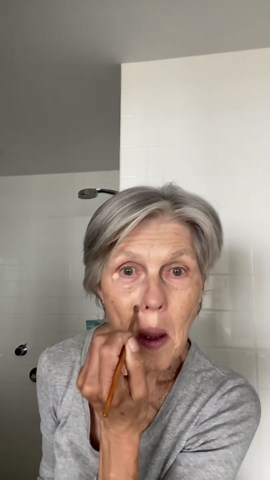 Easy Face Contour for Youthful Appearance