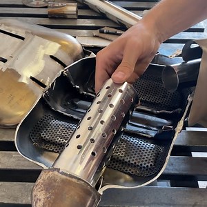 565K views · 3.7K reactions | Modification of Stock Exhaust Yamaha MT-07 youtube.com/mariobudowlaniec/ | S. Saint | Facebook