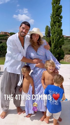 MARIANO DI VAIO | I believe God knows what’s best for us ♥️🙏🏽 we’re growing bigger !! #MdvFamily #Blessed | Instagram