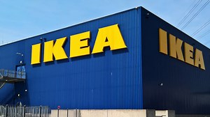 Lieblingsgetränk immer parat: Dank Ikea-Halter bleibt dein Kühlschrank perfekt organisiert