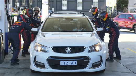 7-Eleven prepares for Formula 1 weekend with petrol station pit crew
