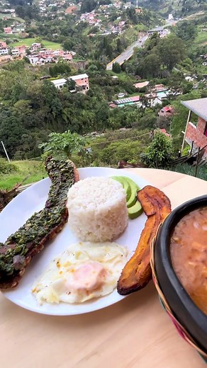 Frijoles Caseros: Receta con Plátano y Verduras