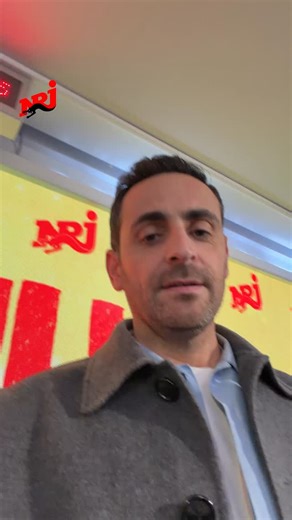 NRJ on Instagram: "🎄Camille Combal et toute son équipe vous souhaitent de très belles fêtes de fin d’année ! Et vous donne rendez-vous le 5 janvier en direct sur NRJ entre 16h et 19h !"