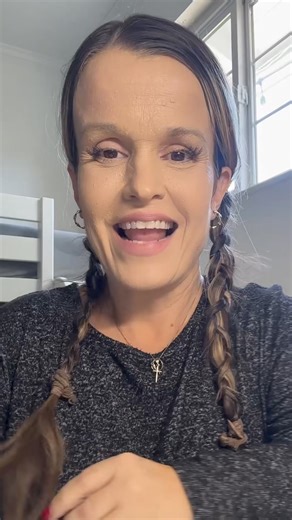 Ask away! Any questions about #dwarfism ! #dwarfismawarenessmonth #littleperson #littlepeople #LearnALittle #learnalittlebyalittle | Terra Jole