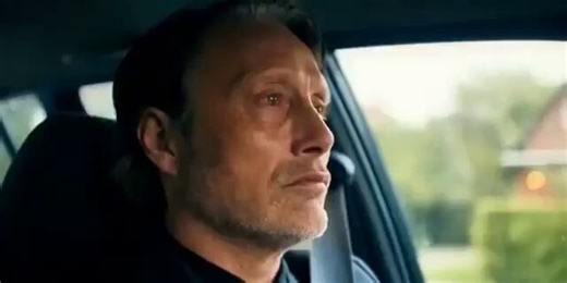 Your brain has a background app that only opens when you stop doing things. It replays old arguments, overthinks your decisions, and runs worst-case scenarios on a loop. When you’re busy, it stays quiet. The second you get home and sit down, it boots right back up.Neuroscientists call it the default mode network. It’s a cluster of brain regions that light up when you’re sitting in traffic, lying in bed, staring at a wall. It handles all the internal noise. Replaying that awkward thing you said a