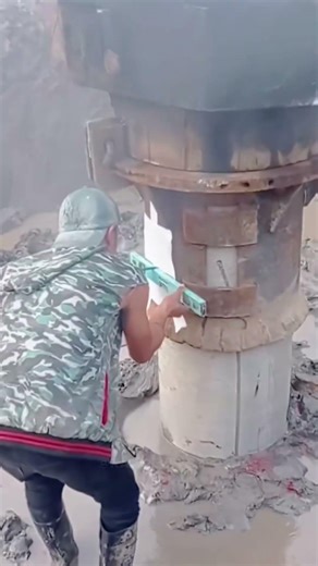 Why do diesel pole drivers draw? #viralfacts #factshorts #factsdaily #amanzingfacts #facts #shorts