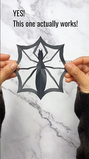 Jack Skellington Halloween snowflake #halloweencrafts #halloweenideas #halloweenpapercrafting