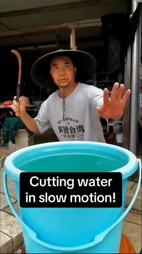 alphasigmanigga | Peeling an orange is simple and satisfying! Here’s how to do it step by step: Step 1: Wash the orange Rinse the orange under water to... | Instagram