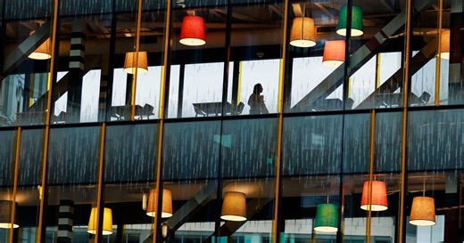 Amazon gender discrimination lawsuit will proceed, judge rules