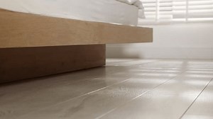 Agent de lutte antiparasitaire pulvérisant de : vidéo de stock (100 % libre de droit) 3970364995 | Shutterstock