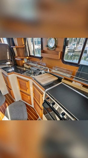 2011 Ranger Tugs R29 – For Sale in Nanaimo, BC Meet Wayfinder — a trailerable pocket trawler with big-boat features packed into 29 feet! • Sleeps up to 6 adults • Bow & stern thrusters • Fresh polish, bottom paint & zincs (2024) • Diesel-powered & fully equipped for adventure Don’t miss this well-maintained, feature-rich coastal cruiser — ready to explore the PNW or beyond. 💰 CAD $205,000 📞 Richard Evans – 604-240-4627 🔗 View full listing at calibreyachts.com #RangerTugs #PocketTrawler #Coast