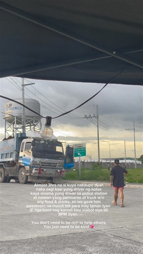 We don't need to be rich to help others, we just need to be kind. Piliin natin maging mabuting tao, kahit tinatarantado tayo ng mundo. 🧀🌽 | Corn Hub