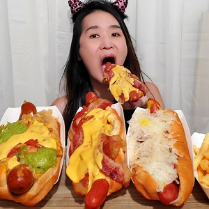 28K views · 1.2K reactions | Eating Pink's Hot Dog from Universal Studios in Hollywood! Got their Mulholland Dr Dog (Cheese & Bacon), Ozzy Dog (Spicy Polish Sausage) and Pastrami Reuben Dog with sauerkraut. What's your favorite hot dog topping? #mukbang #asmr #eating #eatingshow #eatingasmr #eatingsounds #hotdogs #cheese #cheeselover #fastfood | Peggie Neo | Facebook