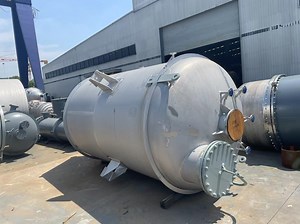 [Hot Item] High-Quality GOST Intermediate Tank for Chemical Storage Solutions