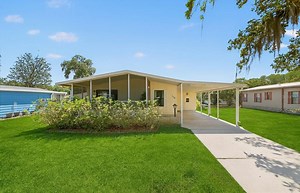 104 Winterberry Ave, Wildwood, FL 34785 - MLS G5095926 - Coldwell Banker