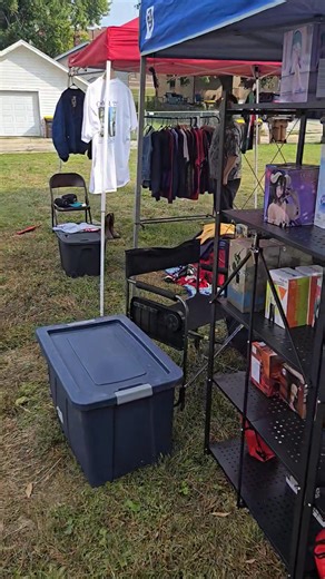 Vintage market is OPENED come on out. | Toad Hall Books and Records