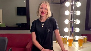 328K views · 663 reactions | Fun fact: Mo Welch dropped her microphone in the toilet moments before she walked onstage. | Team Coco | Facebook