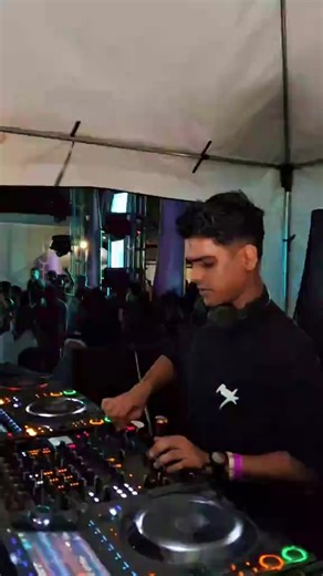 #Jessi live in kandy..🤫🍃 Plein Air Community 💨