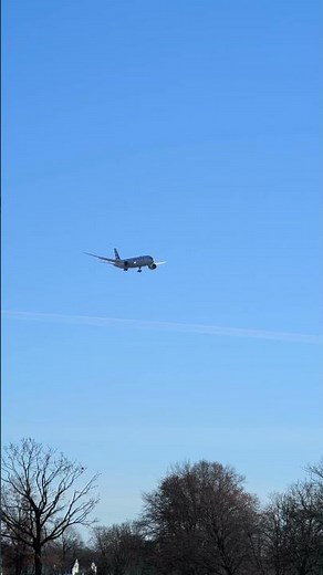 American Airlines Airbus A321 - 8K