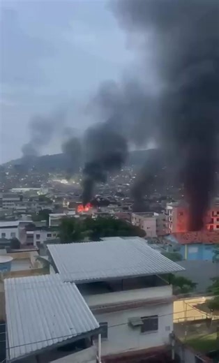 Rio de Janeiro, Brazil More News updates, follow Israel Mossad & WAR News More than 200 people were killed and dozens arrested in one of the deadliest security operations in Brazil’s history, as police forces in Rio de Janeiro launched a large-scale offensive against the powerful criminal faction Comando Vermelho (CV) in the city’s northern favelas. The raid, involving nearly 2,800 Civil and Military Police officers, targeted gang strongholds in the Alemão and Penha complexes, sprawling communit